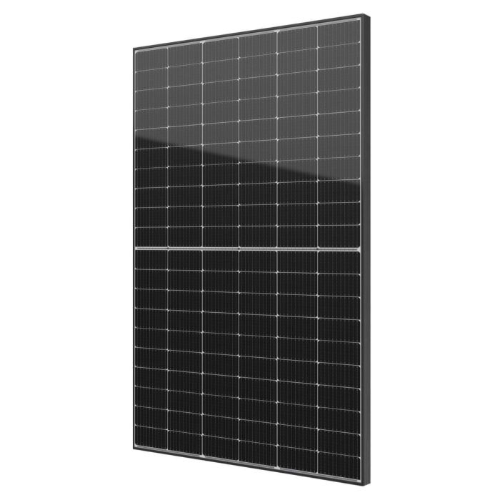 QN Solar - Panneau solaire monocristallin 450 Wc avec cadre noir main product photo