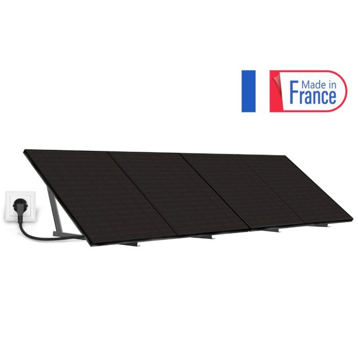 Station solaire Plug And Play 1600 Wc Full Black Fabriquée en France main product photo