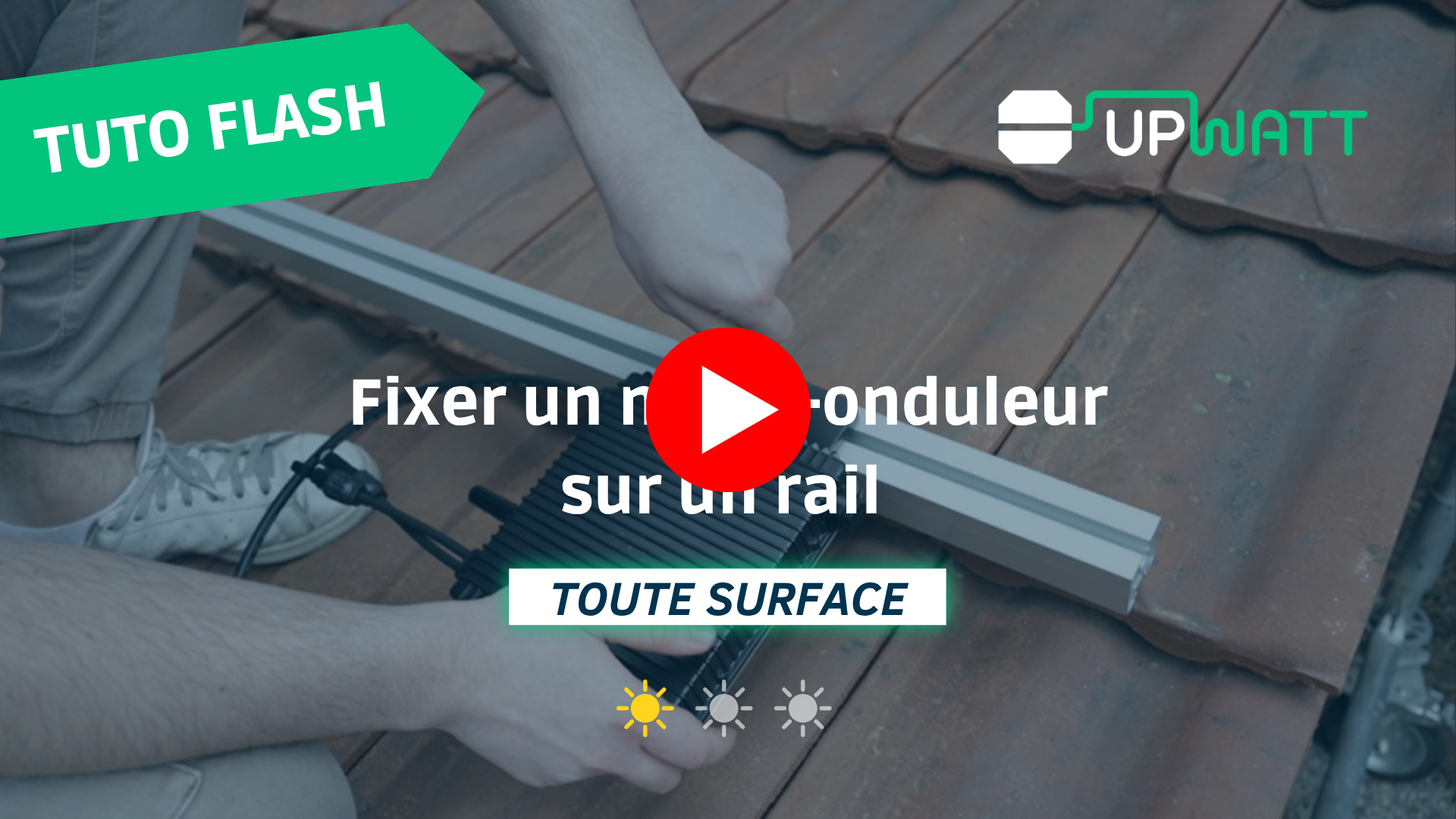 Comment fixer un micro-onduleur sur un rail ?