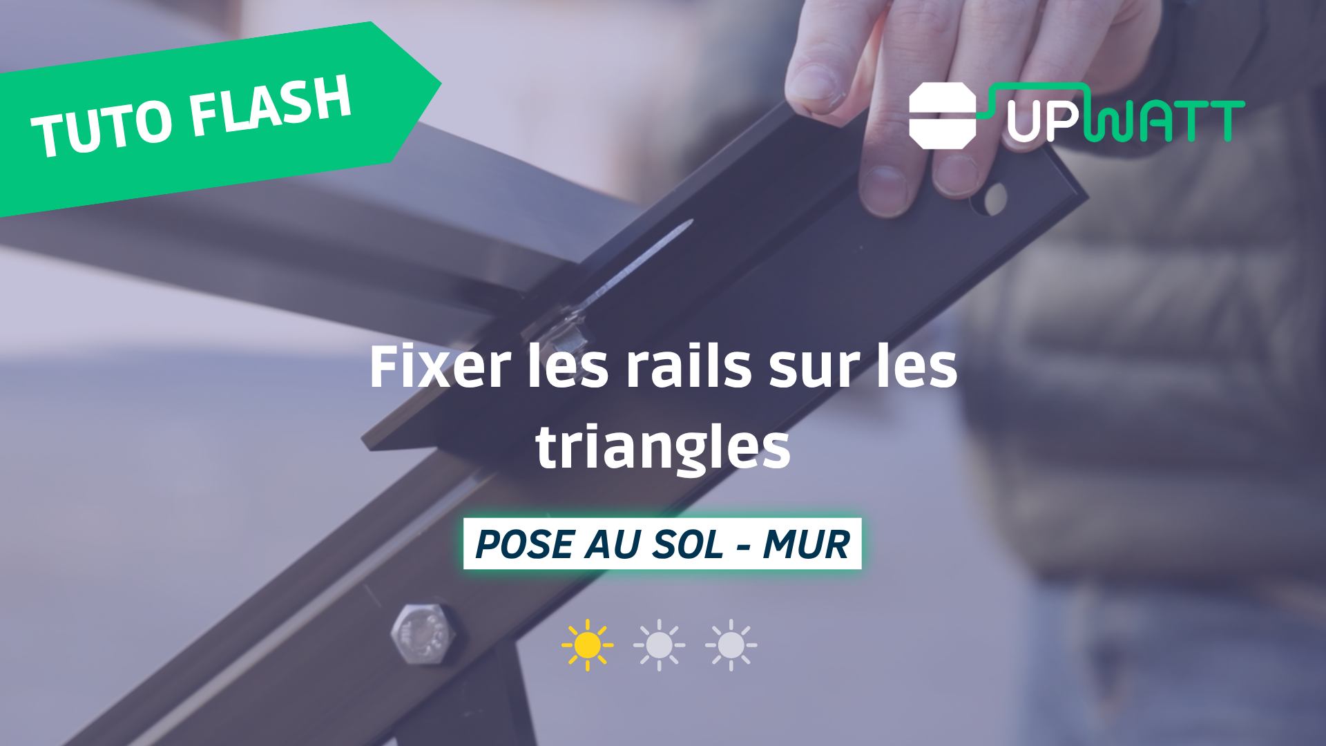 Installation des rails pour la pose au sol des panneaux solaires