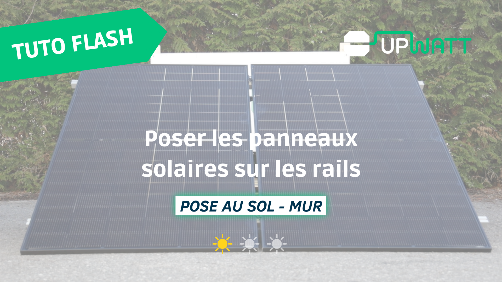 Pose des panneaux solaires sur les rails